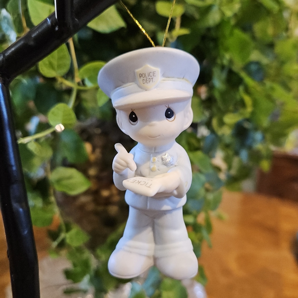 Vintage Precious Moments Christmas Ornament Figurine "Trust and Obey" police